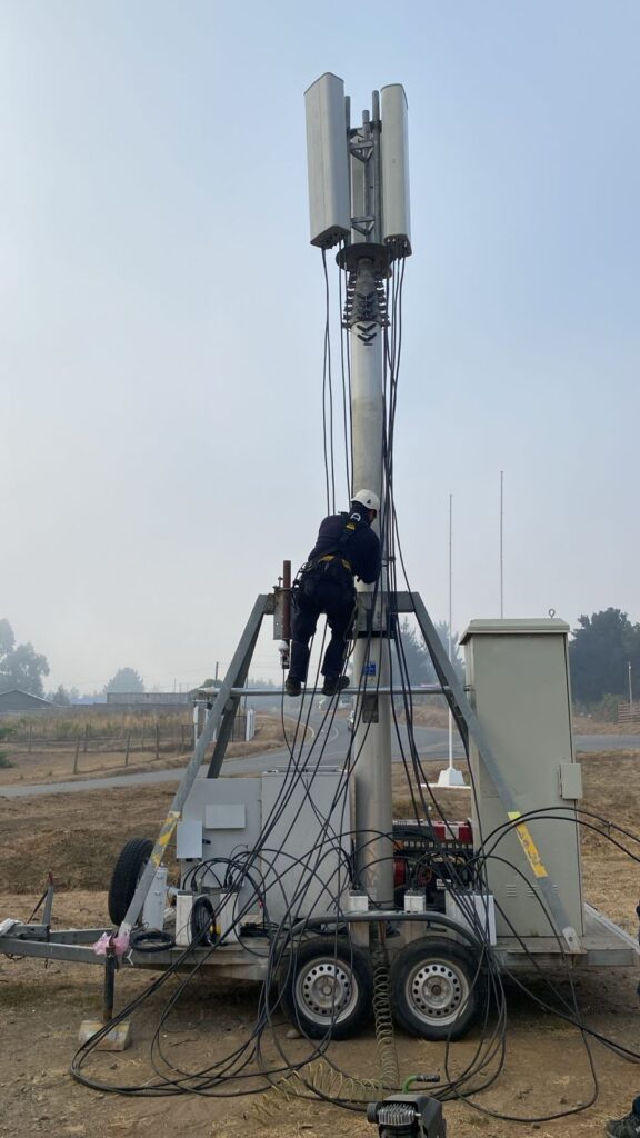 En Ñuble y Biobío Entel amplía el plan “Primera Respuesta” en Quellón, Tomé y Penco para respaldar a comunidades afectadas por incendios