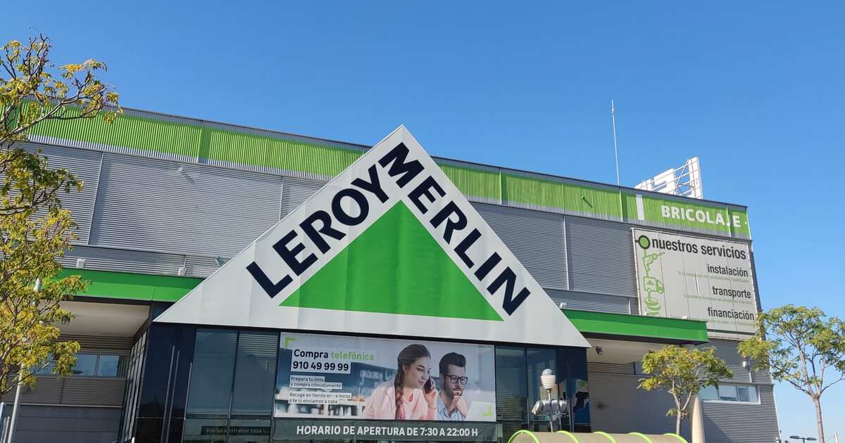 Duplica Enchufes en tu Hogar sin Llamar al Electricista: Solución Barata de Leroy Merlin