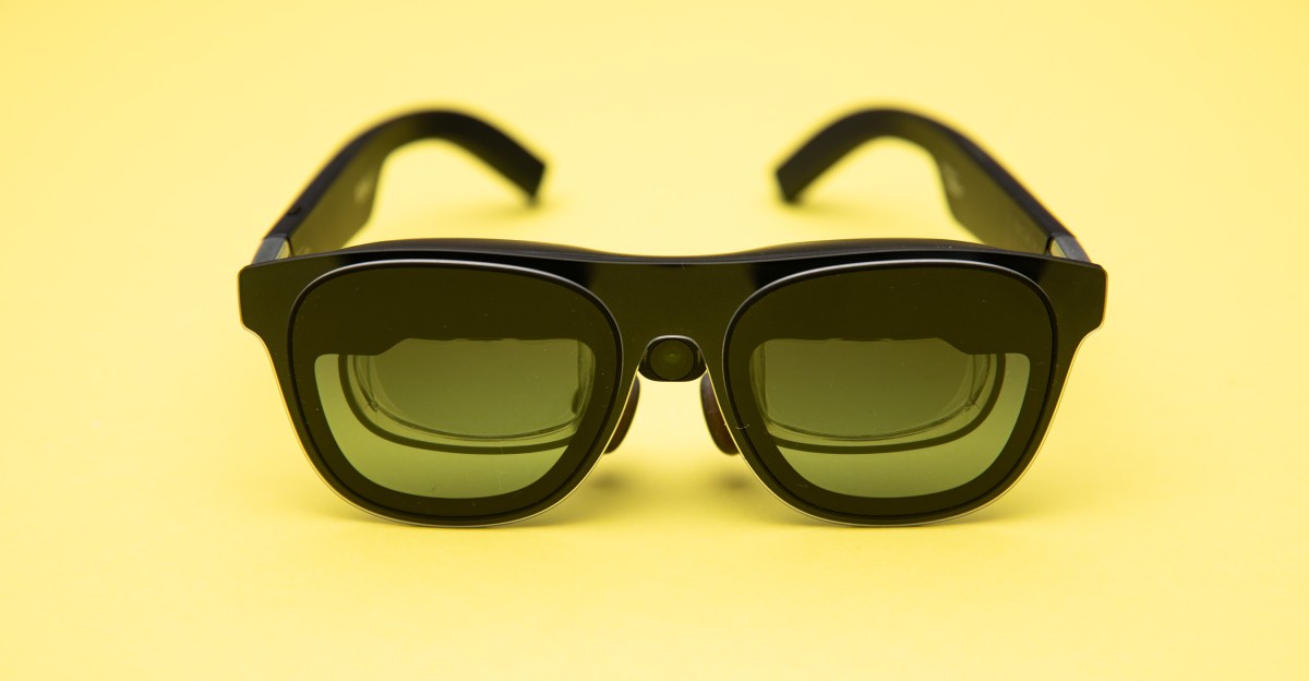 Xreal lanza gafas de realidad aumentada 1S por $449
