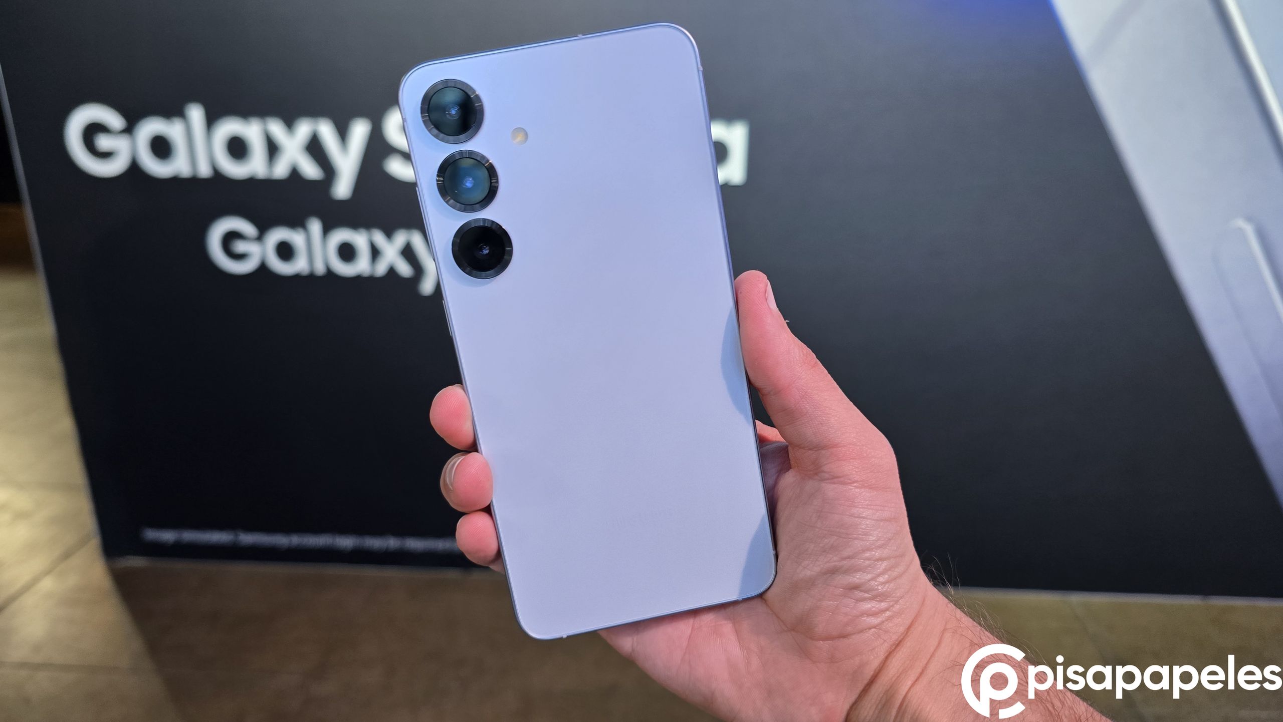 El Samsung Galaxy S26 Plus mantiene la misma batería que su antecesor