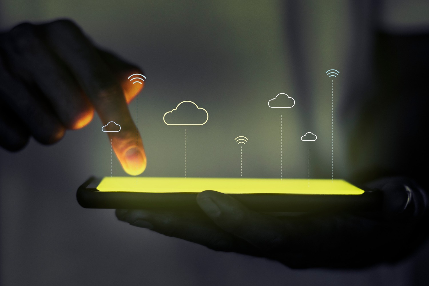 La nube se afianza como el principal entorno digital en América Latina: 2 de cada 3 usuarios ya almacenan allí sus datos