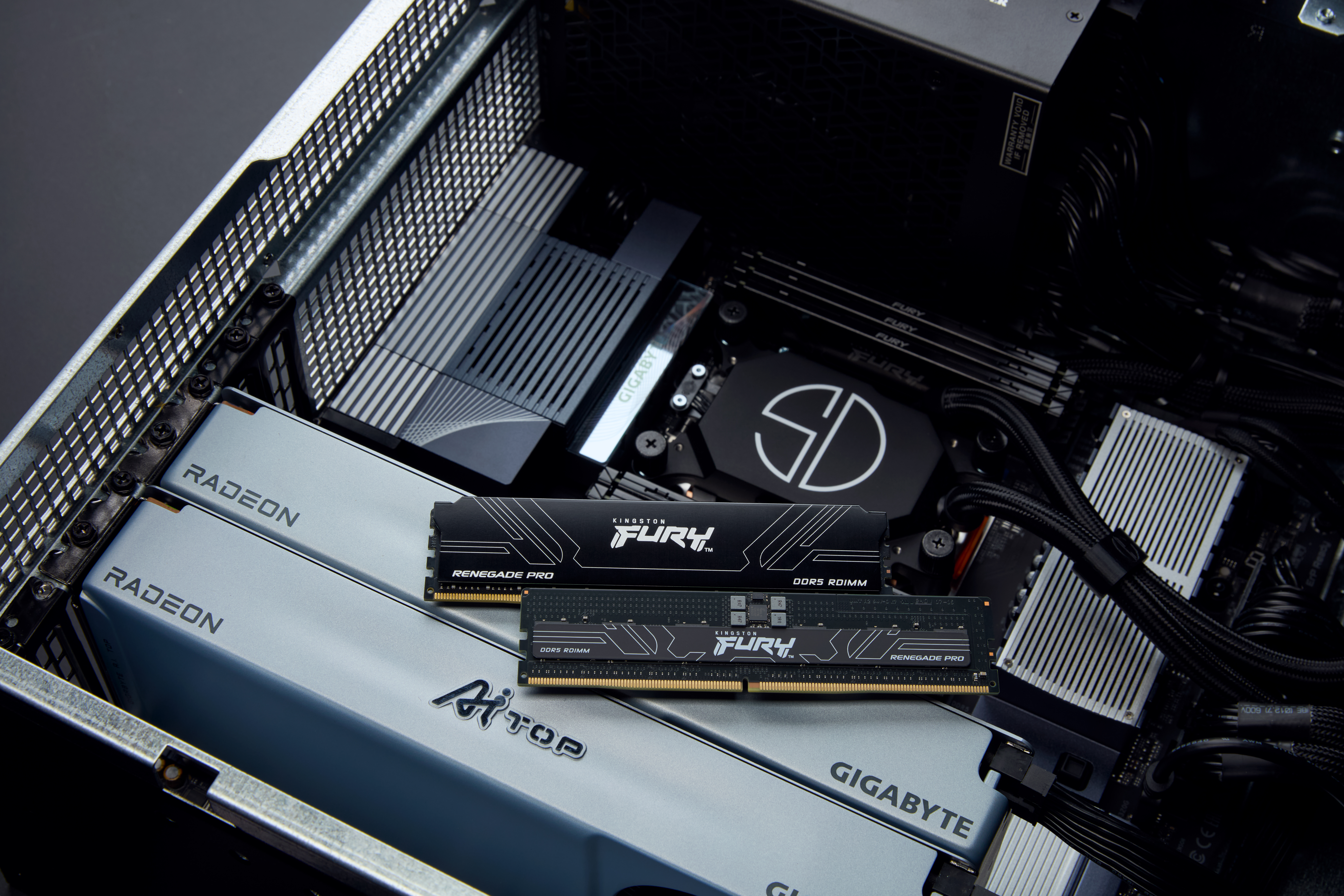 Kingston FURY expande su línea Renegade Pro RDIMM con mayores velocidades